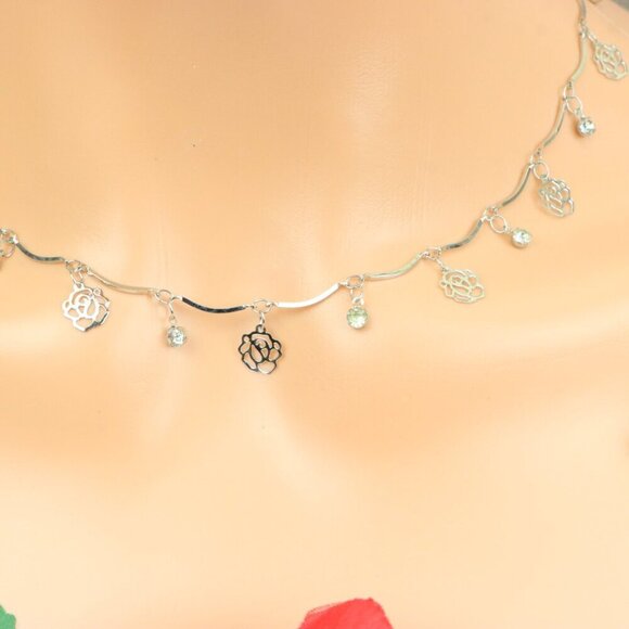 "Minimalist Necklace – Timeless, Elegant Jewelry for Her, MAR091036 - Picture 5 of 10